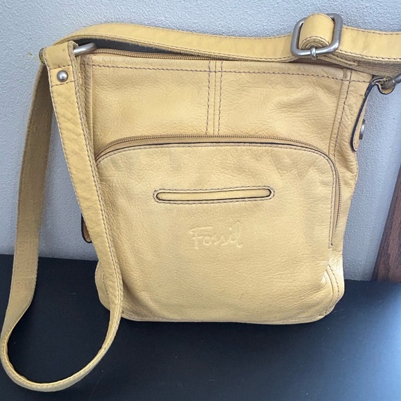 Fossil Yellow Hanover Pebbled Leather Crossbody Bag - Picture 2 of 15